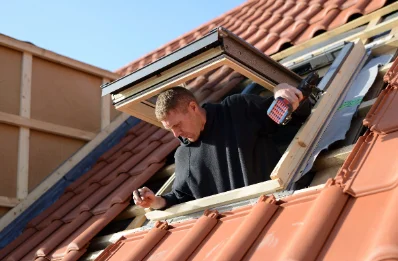 Pose de fenêtres de toit Velux à Servin